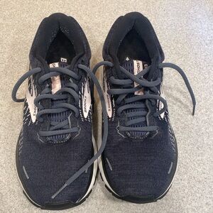 Brooks Ghost 13 running shoes